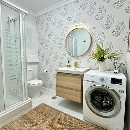 Nuevo Deluxe & Piscina 아파트 토록스